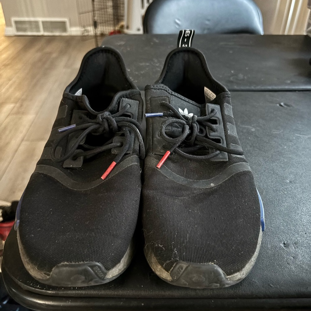 Adidas Men's Black and Blue Sneakers